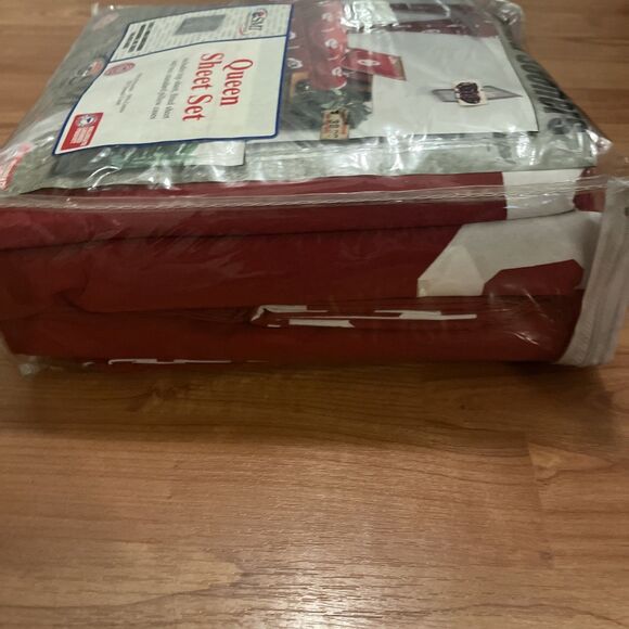 Oklahoma University Sooners 4-Piece Queen Sheet Set Crimson White - Picture 8 of 13